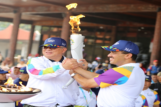 Vespa Pawai Obor Asian Games 2018